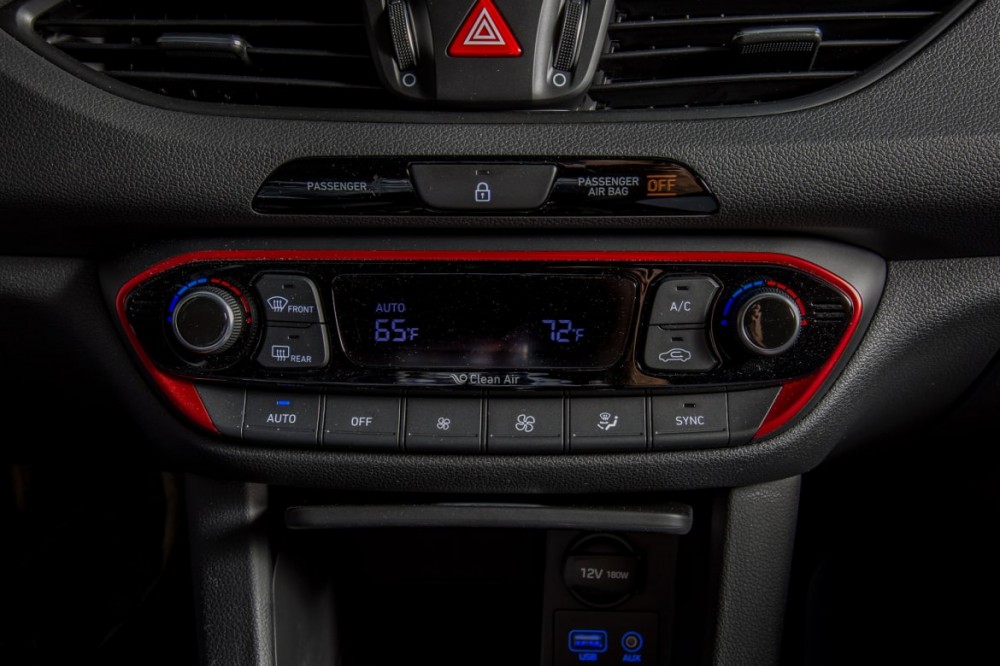 2018 Hyundai Elantra GT: AutoAfterWorld 19 2018 Hyundai Elantra GT: AutoAfterWorld