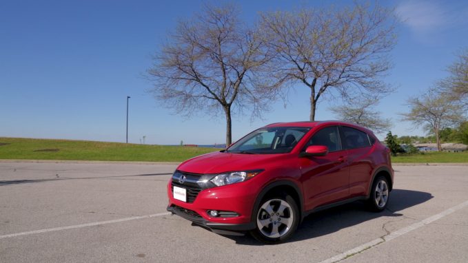 2017 Chevrolet Trax vs 2017 Honda HR-V Comparison Test