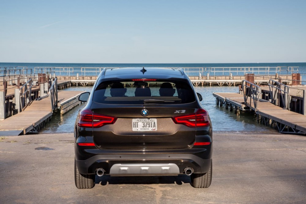2018 BMW X3:  AutoAfterWorld