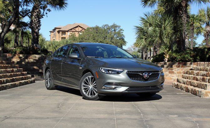 2018 Buick Regal Sportback Review