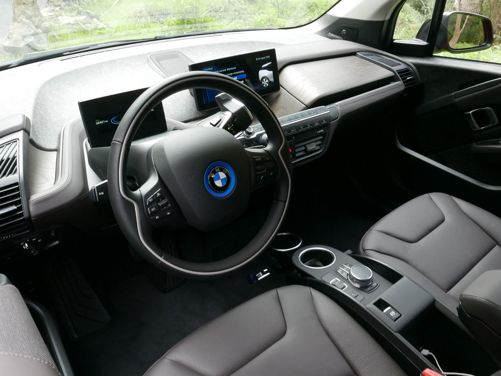 2018 BMW i3s Review and First Drive