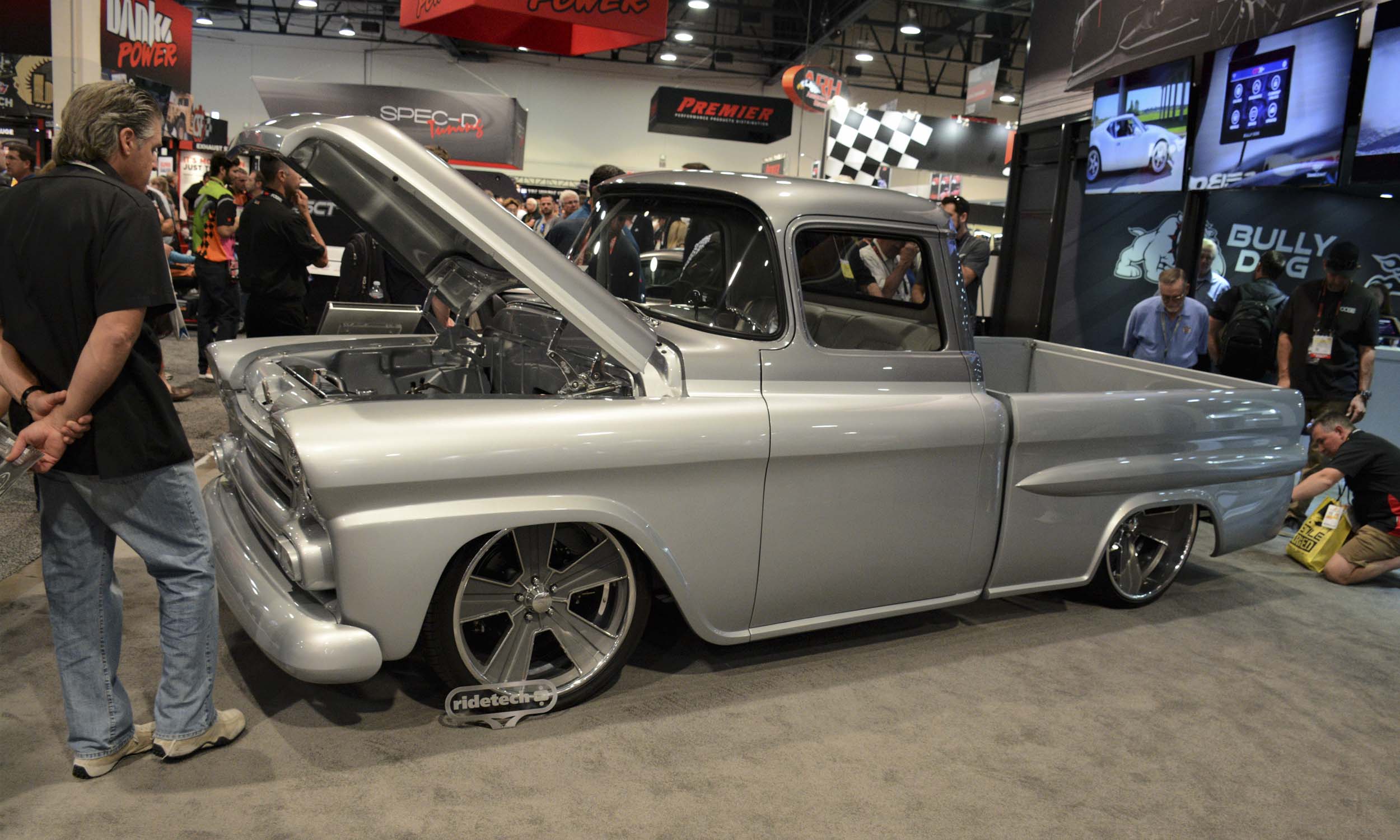 SEMA 2017: 12 Hot Trucks