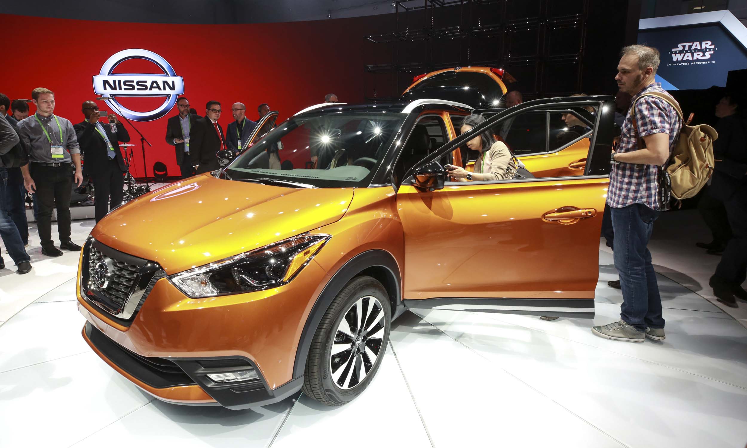 2017 L.A. Auto Show: Nissan Kicks