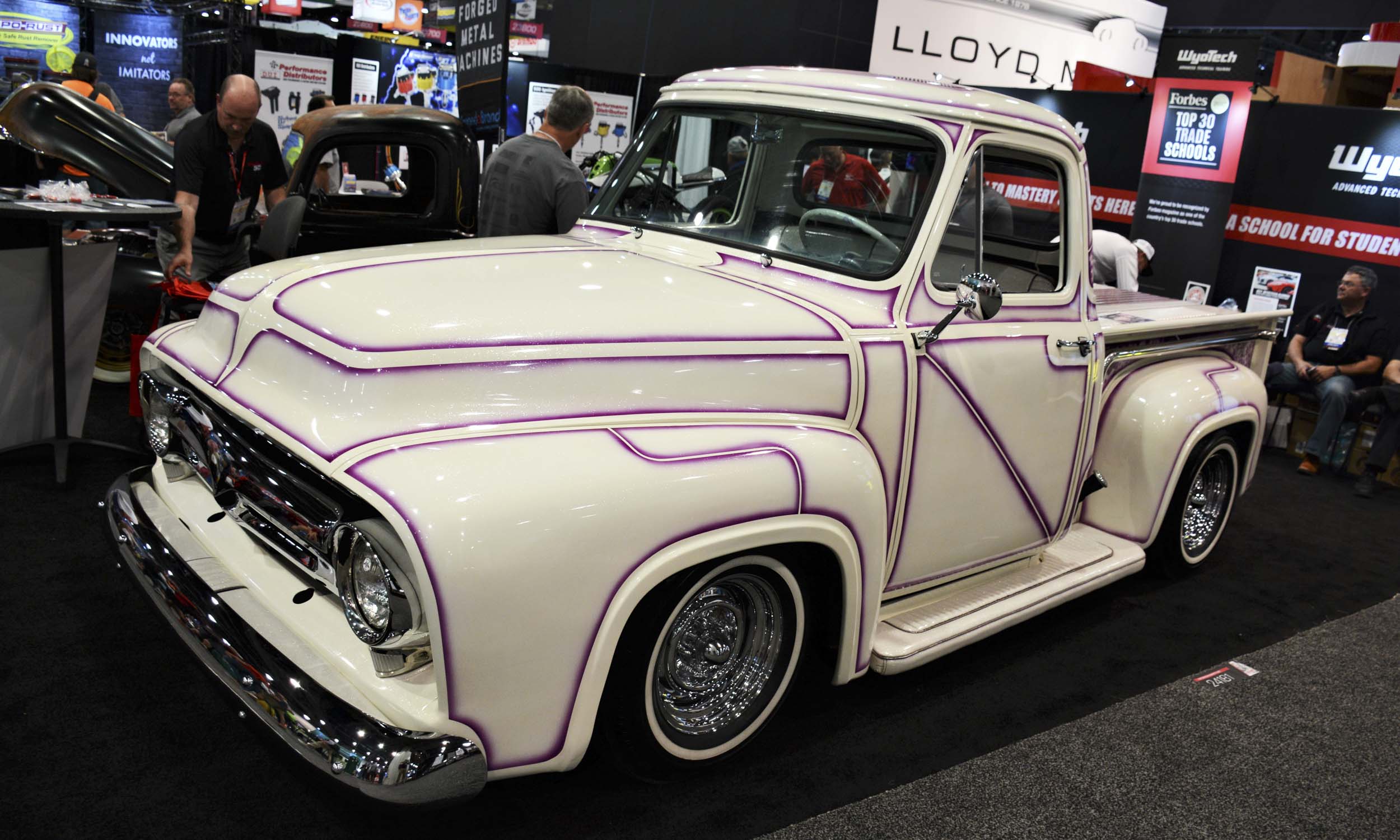 SEMA 2017: 12 Hot Trucks