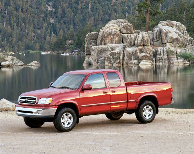 Top 10 Cars Owners Keep for 15 Years or More