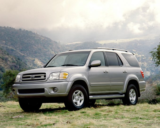 Top 10 Cars Owners Keep for 15 Years or More