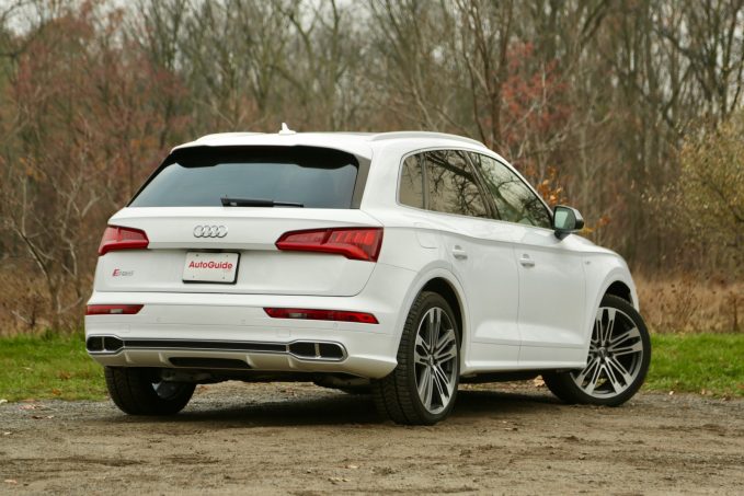 2018 Audi SQ5 vs Mercedes-AMG GLC 43 Comparison Test