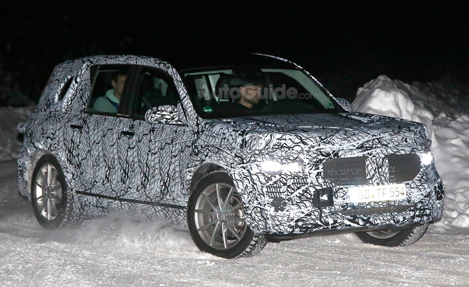 Mercedes' Baby G-Class Spied Testing for the First Time