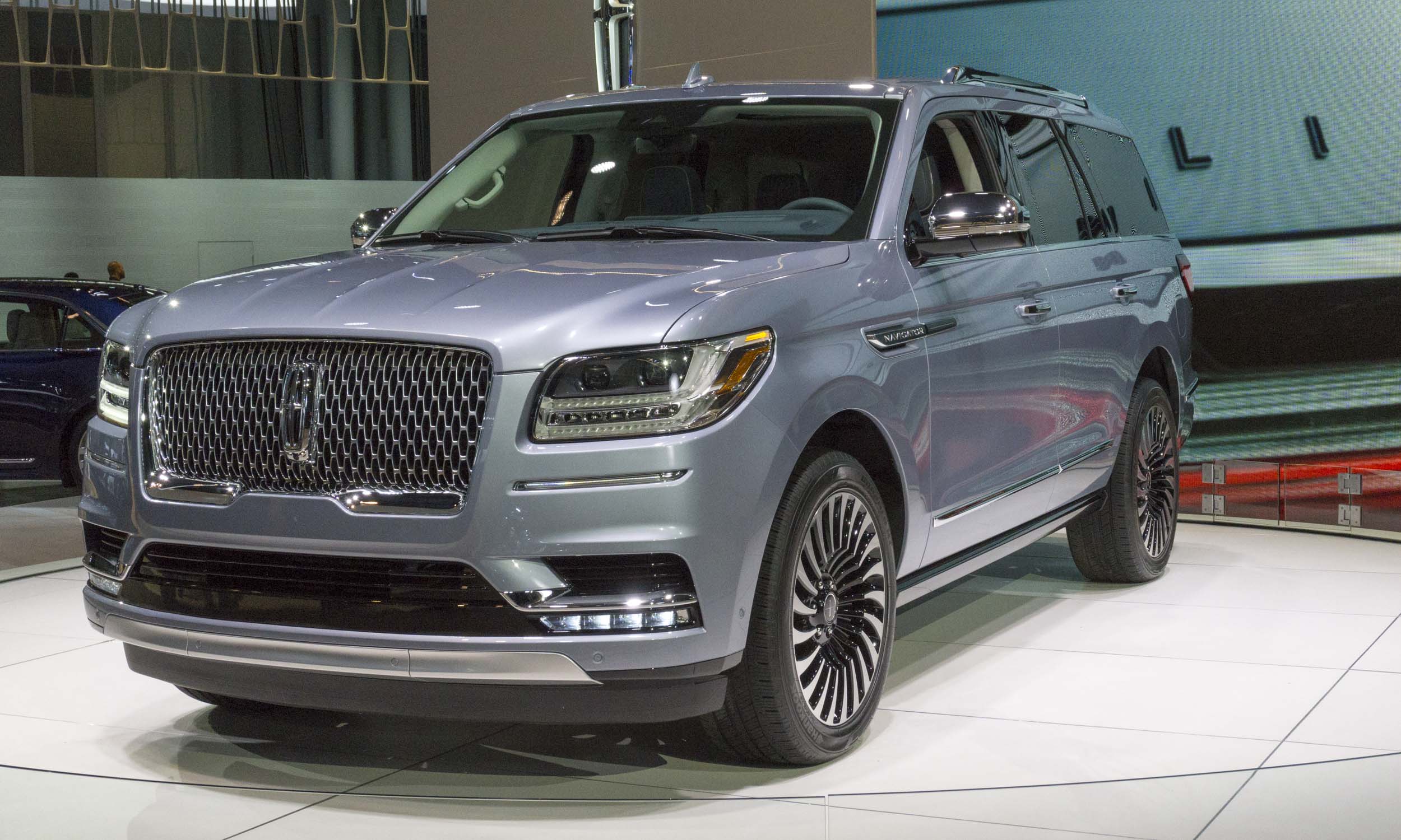 Lincoln Navigator Wins 2018 North American Truck of the Year