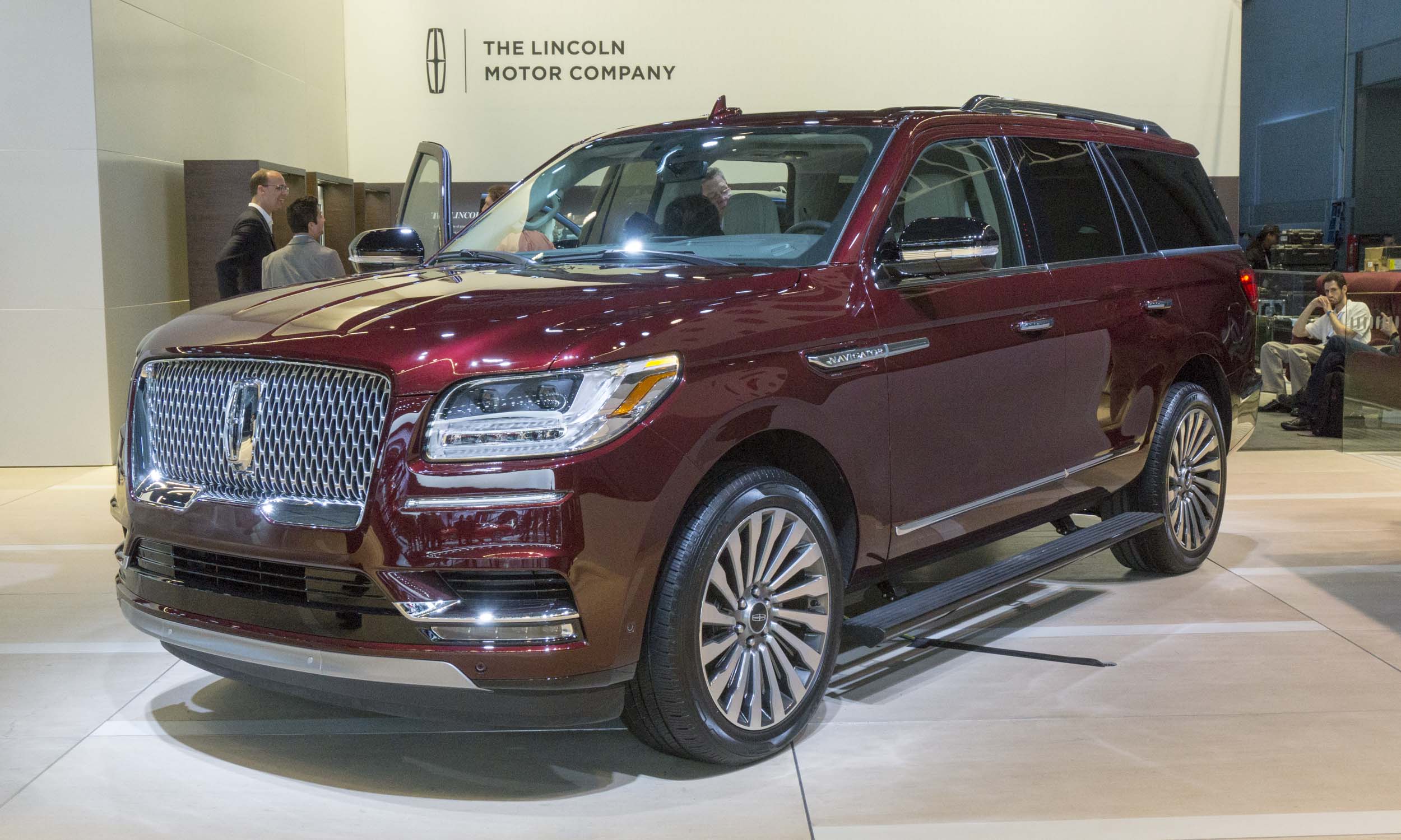 Lincoln Navigator Wins 2018 North American Truck of the Year
