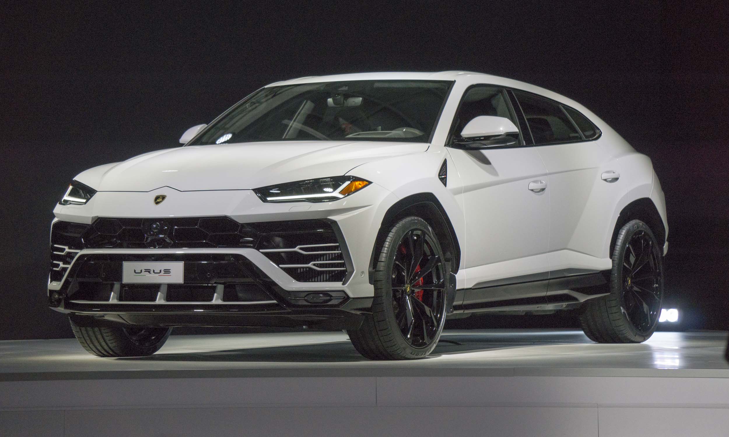 2018 Detroit Auto Show: 2018 Lamborghini Urus