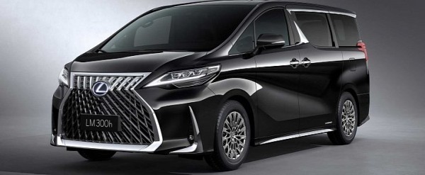 Lexus LM 300h Luxury Minivan Debuts, Looks Amazing