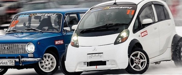 Russian Blonde Drifts Mitsubishi MiEV Russian Blonde Competes in Ice Drifting With Engine-Swapped Mitsubishi EV