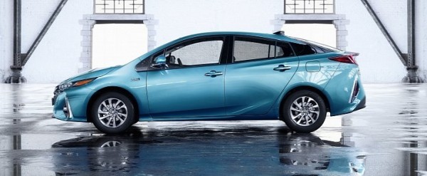 Toyota Prius Prime 2020 Toyota Prius Prime Adds 5th Seat, Apple CarPlay