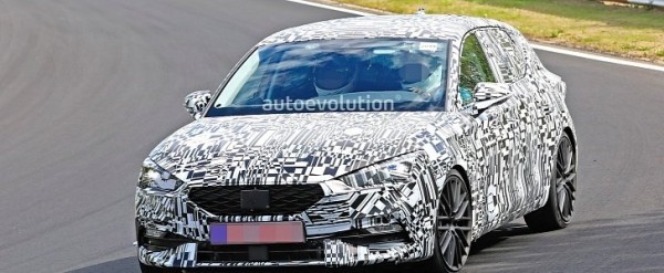 2020 Cupra Leon Spied at the Nurburgring, Could Be a 245 HP Hybrid