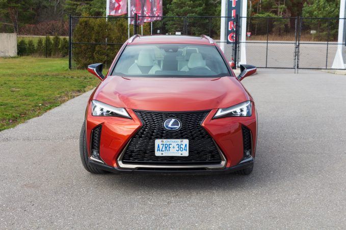 Lexus UX vs Volvo XC40 Comparison