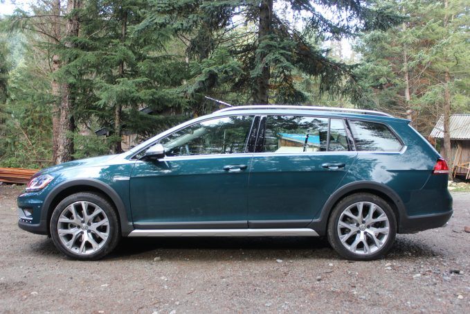 2019 Volkswagen Golf Alltrack Review