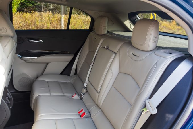 Lexus UX vs Cadillac XT4 Comparison