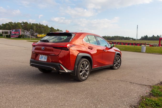 Lexus UX vs Cadillac XT4 Comparison