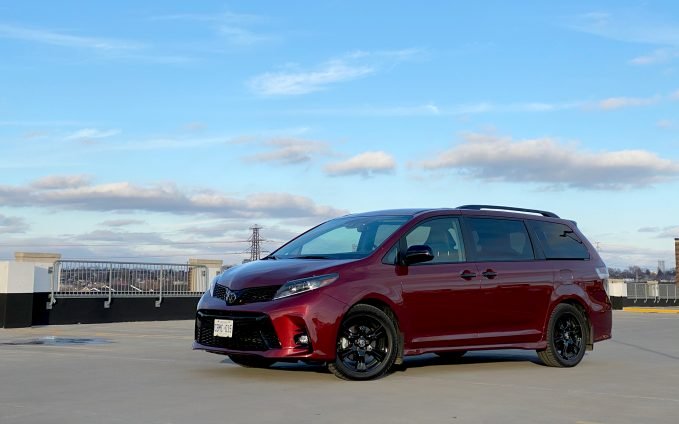2020 Toyota Sienna Review
