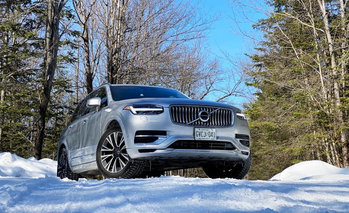 2020 Volvo XC90 T8 Review