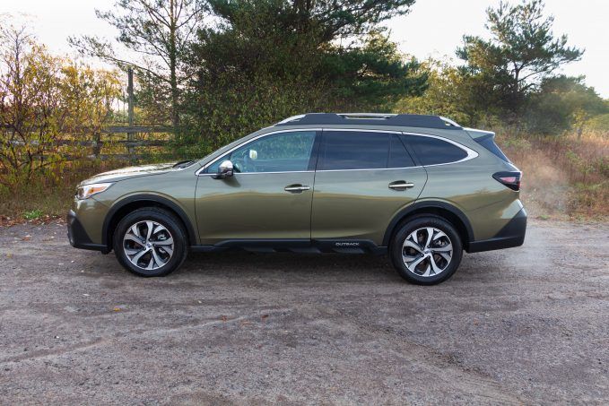 Subaru Crosstrek vs Subaru Outback: Which Crossover is Right For You?