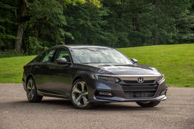 Toyota Camry vs Honda Accord: Which Sedan is Right For You?