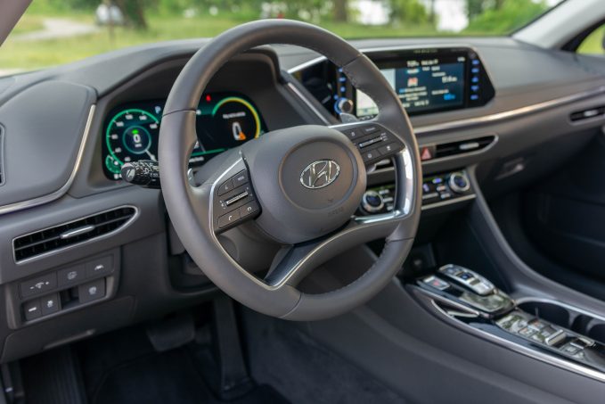 2020 Hyundai Sonata Hybrid Review
