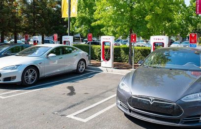 EV Adoption Targets Unachievable, New Survey Says
