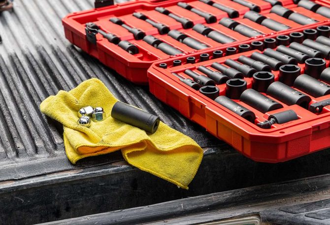 Evaluating Tool Storage Options: Tool Carts VS Tool Boxes