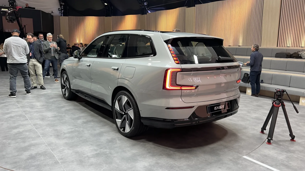 Volvo EX90 will lack certain features on launch, to come later with OTA updates 4 Volvo EX90 will lack certain features on launch, to come later with OTA updates